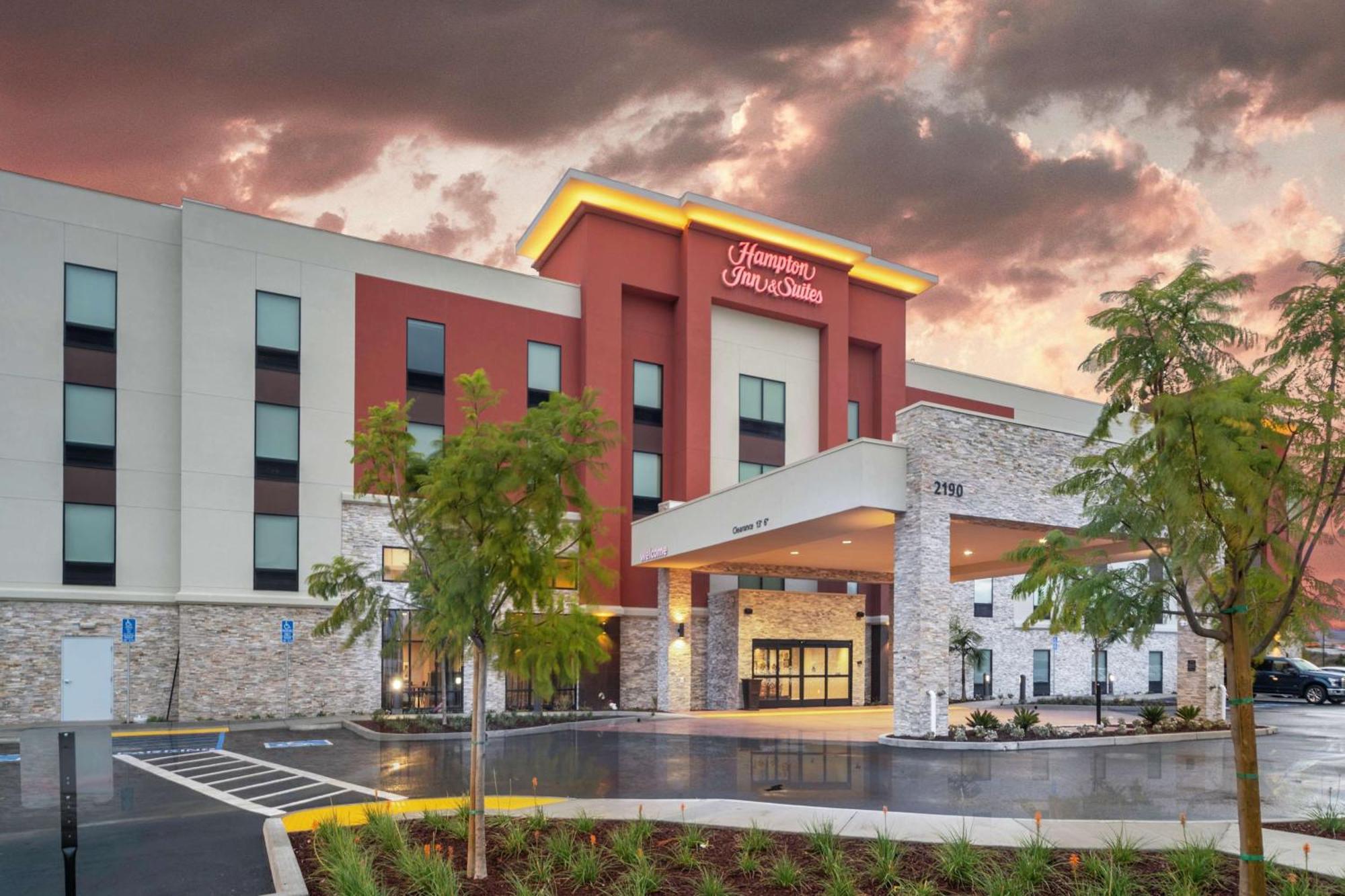 Hampton Inn & Suites Santa Maria Exterior foto